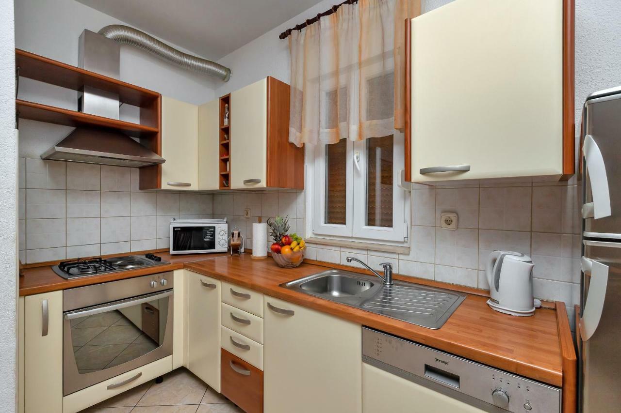 Villa Zvonimir Zagvozd Esterno foto