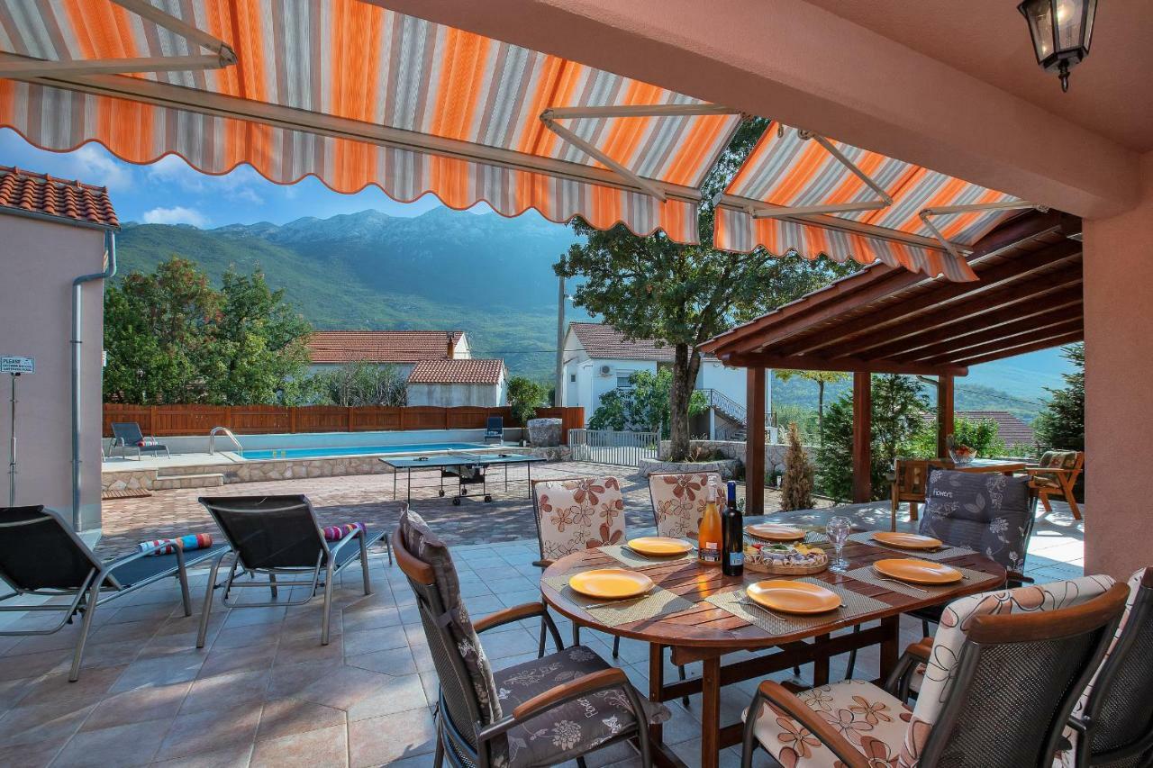 Villa Zvonimir Zagvozd Esterno foto