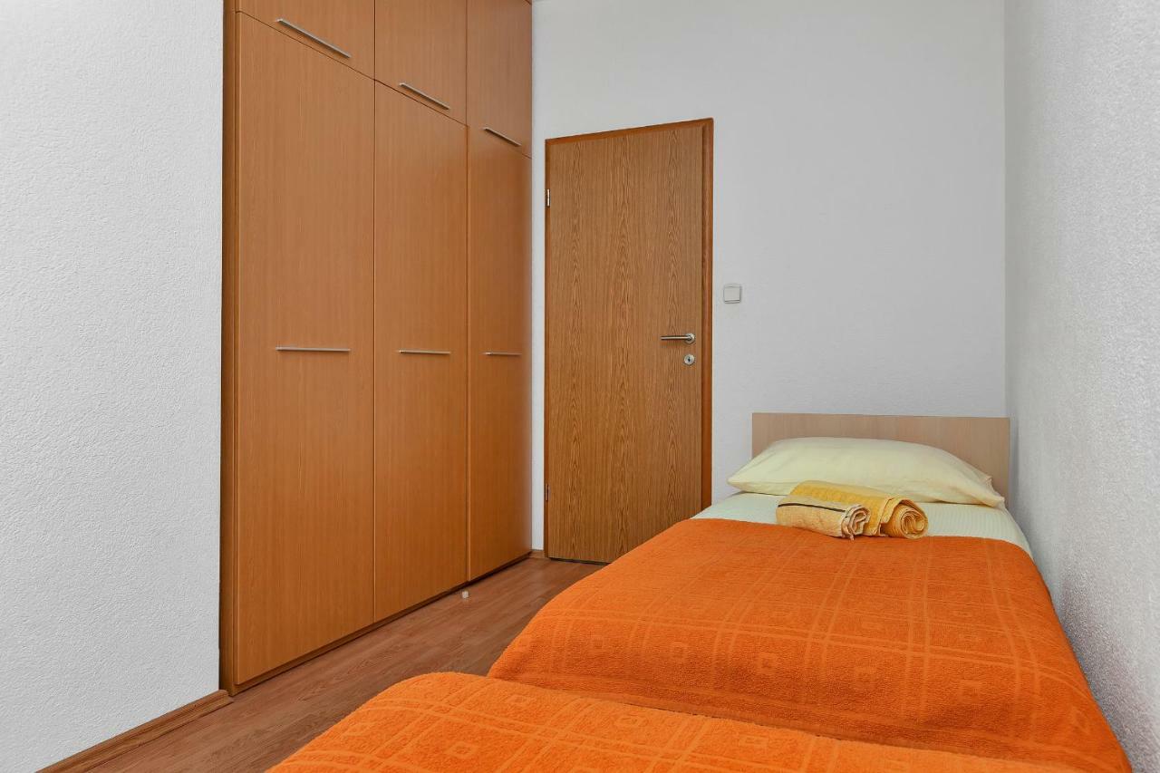 Villa Zvonimir Zagvozd Esterno foto