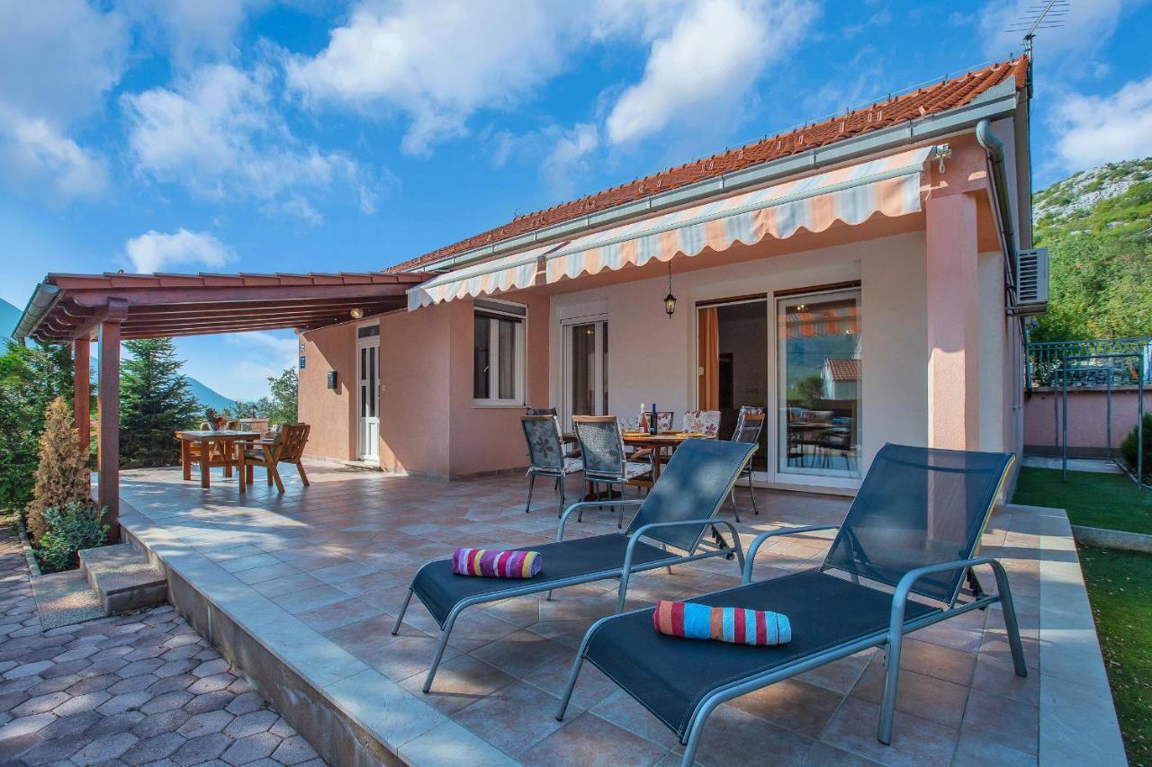 Villa Zvonimir Zagvozd Esterno foto
