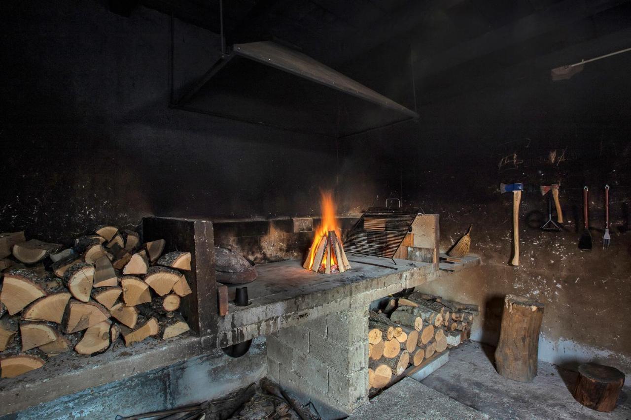 Villa Zvonimir Zagvozd Esterno foto